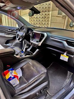 GMC Acadia
